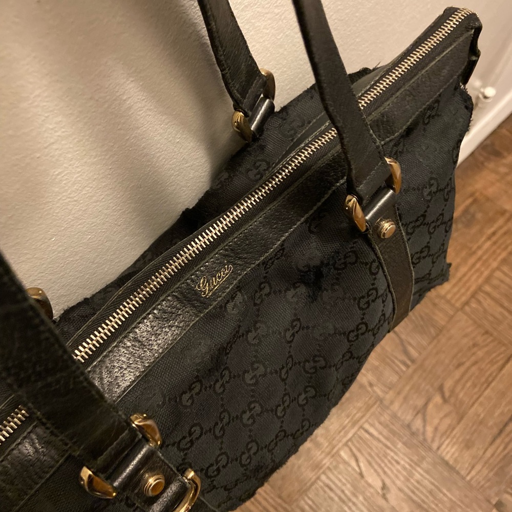 Gucci Canvas shoulder bag